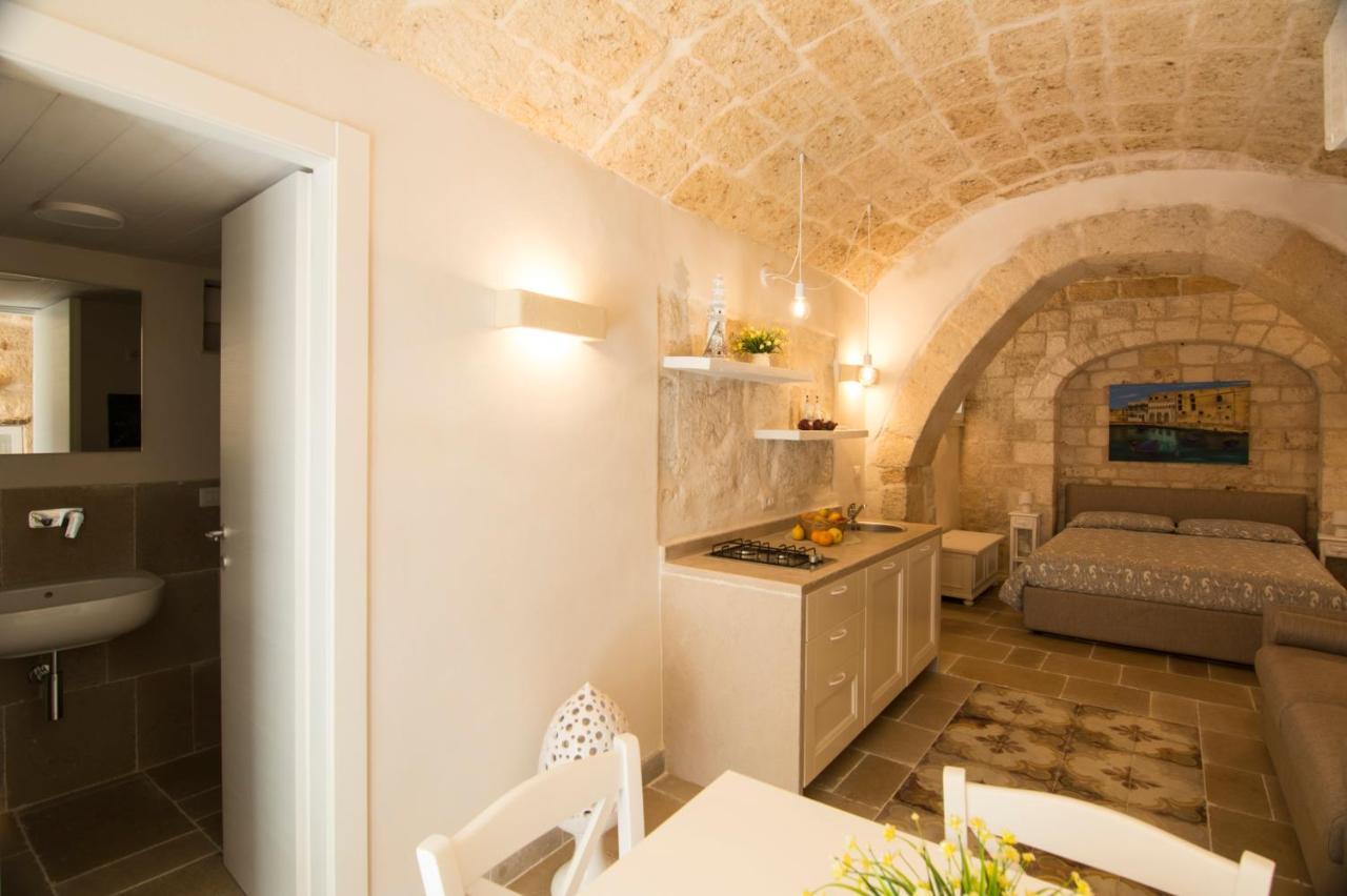 Dimore Del Borgo Antico - Il Sottano Монополи Экстерьер фото