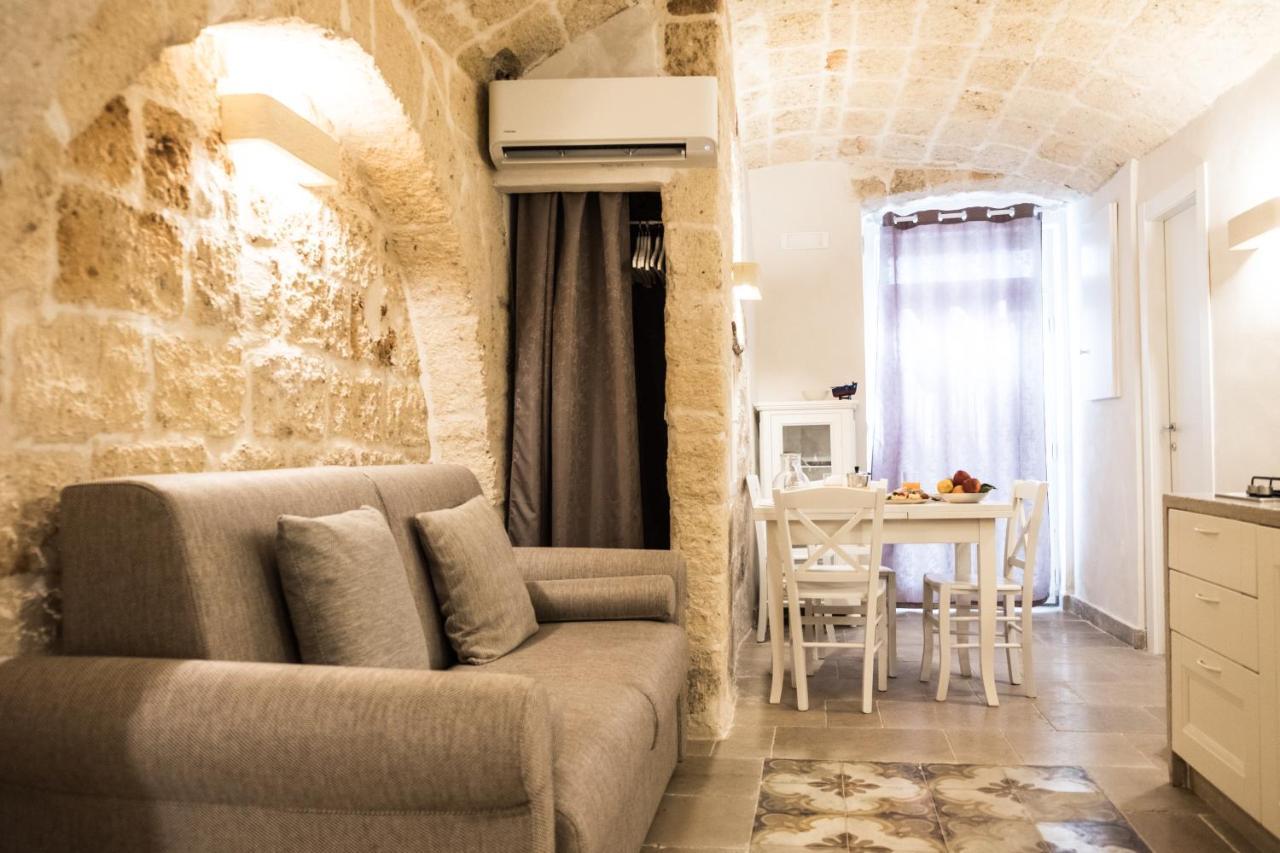 Dimore Del Borgo Antico - Il Sottano Монополи Экстерьер фото