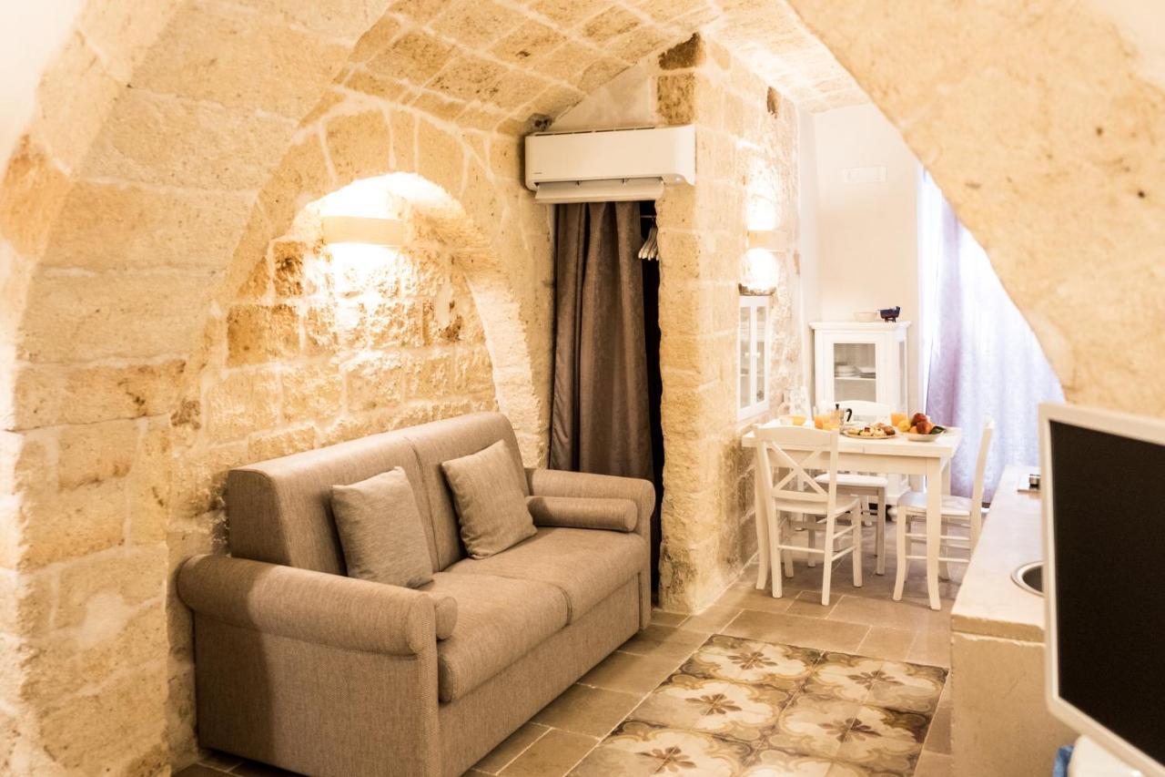 Dimore Del Borgo Antico - Il Sottano Монополи Экстерьер фото