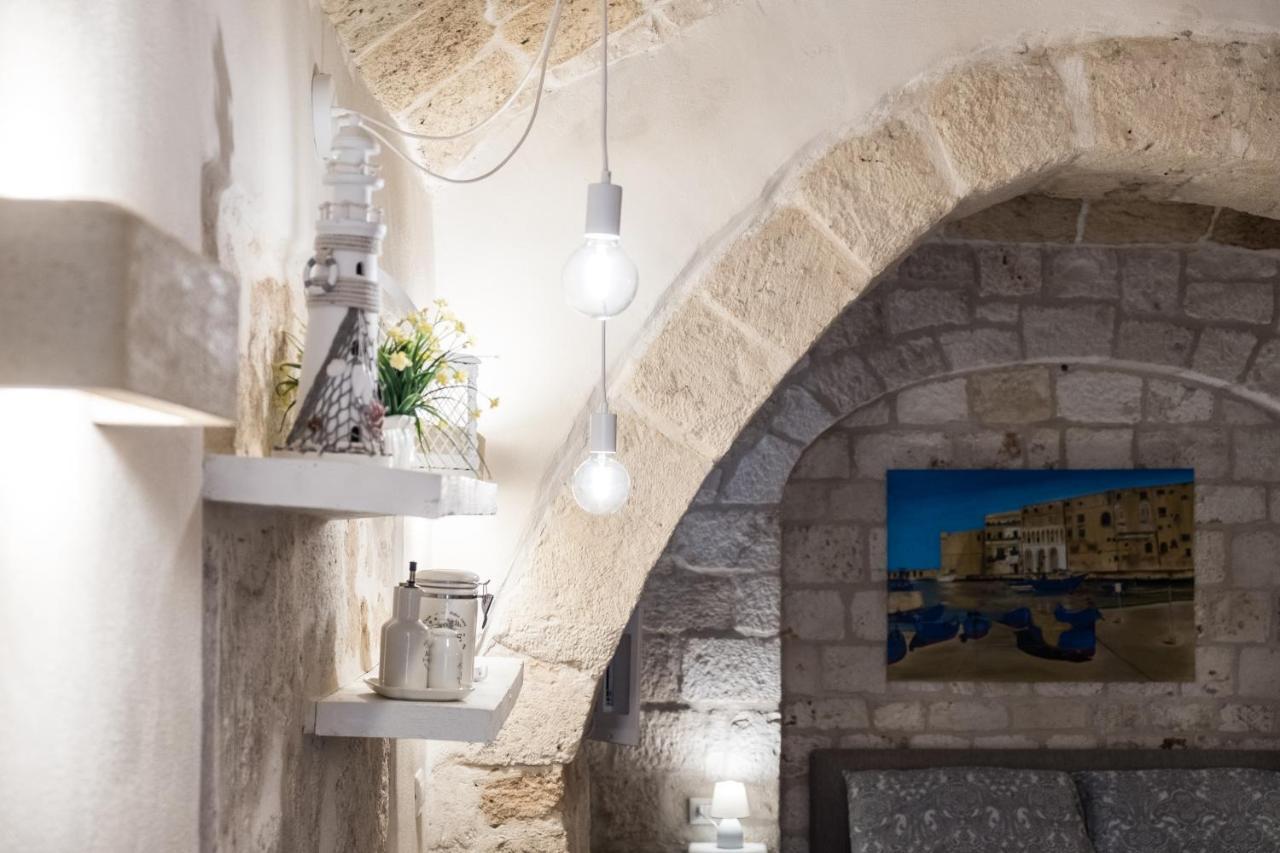 Dimore Del Borgo Antico - Il Sottano Монополи Экстерьер фото