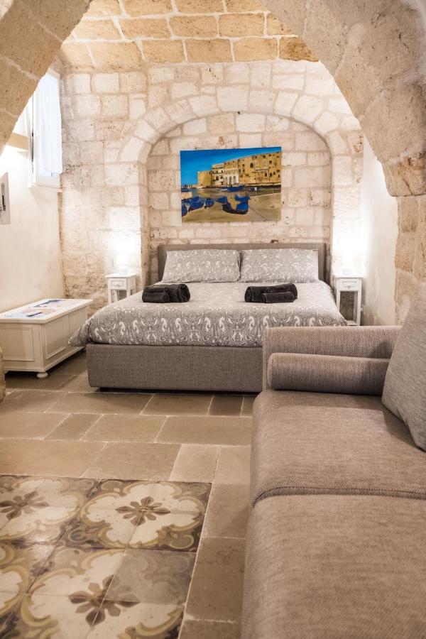 Dimore Del Borgo Antico - Il Sottano Монополи Экстерьер фото